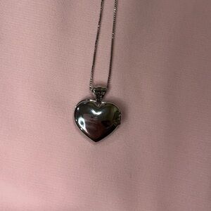 Kay Jewelers Silver Heart Necklace